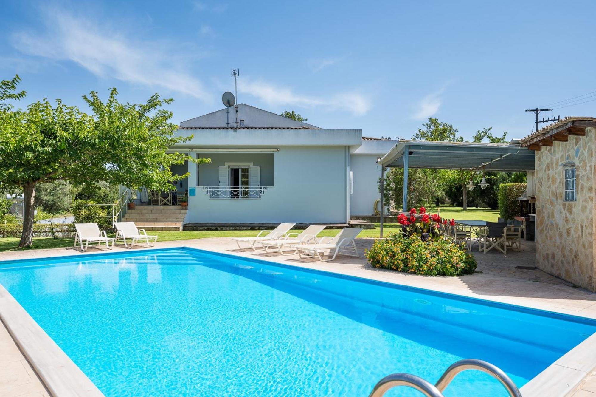 Villa Nefeli With Private Pool By Konnect Дассия Экстерьер фото